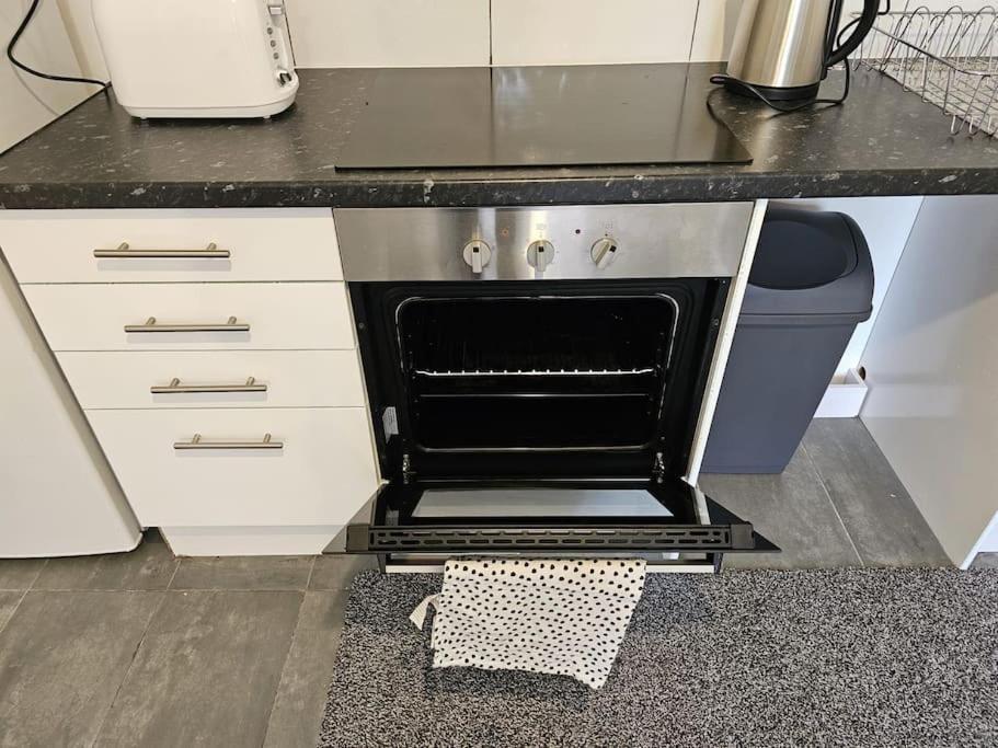 Super Value Bath Street Flat Apartamento Ilkeston Exterior foto