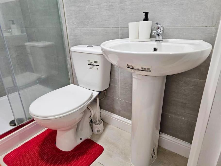 Super Value Bath Street Flat Apartamento Ilkeston Exterior foto